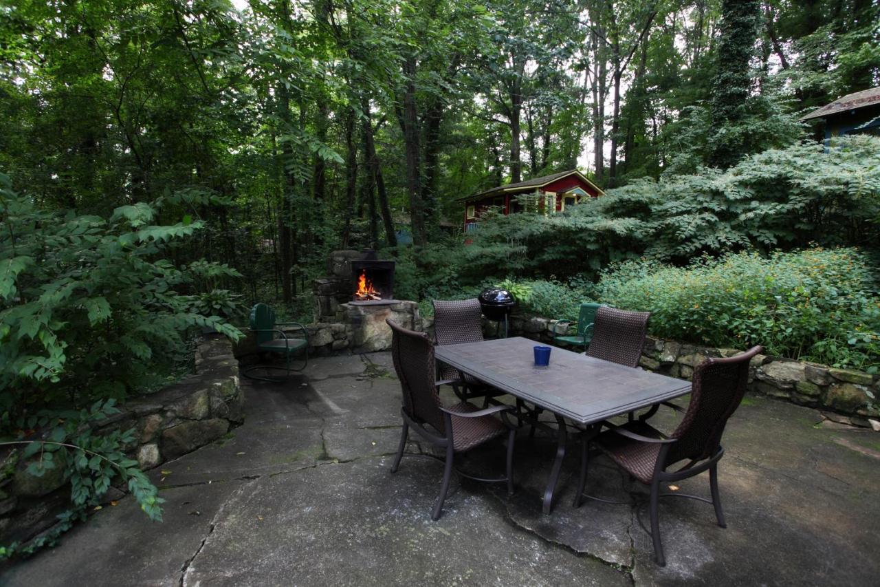 The Pines Cottages Woodfin エクステリア 写真