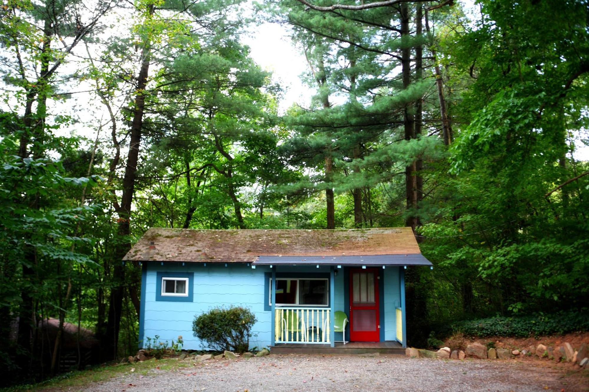 The Pines Cottages Woodfin エクステリア 写真