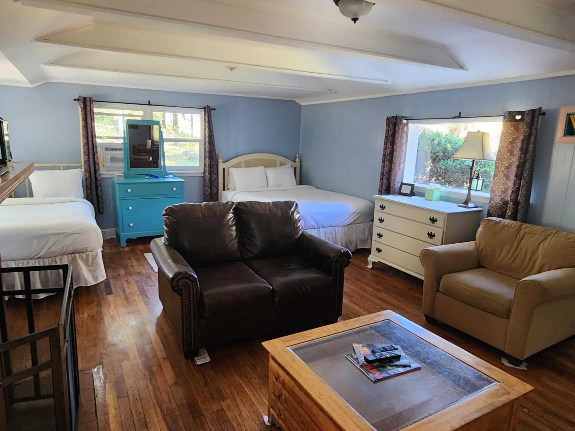 The Pines Cottages Woodfin エクステリア 写真