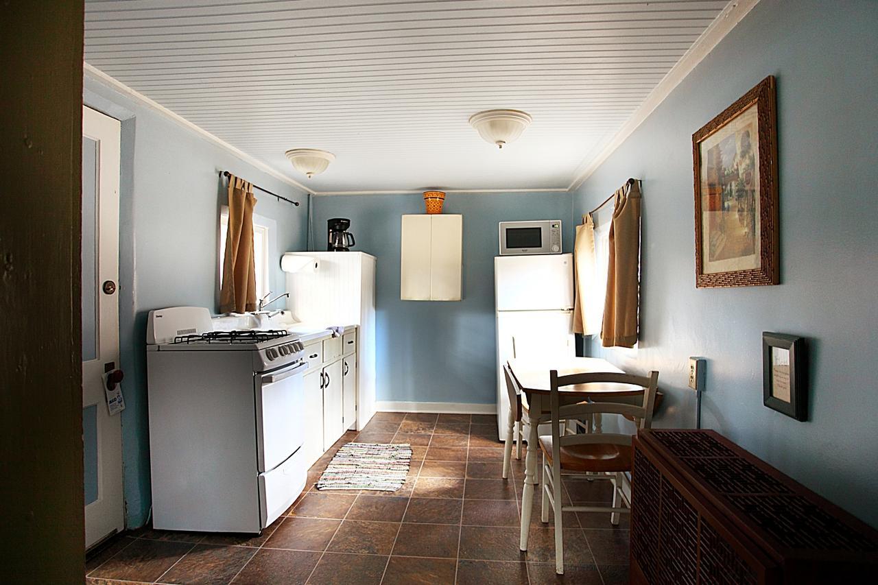 The Pines Cottages Woodfin エクステリア 写真
